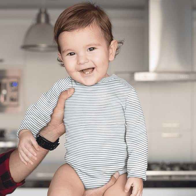 Baby Bright Newborn Essentials Must Haves - Baby boy Outfits, Newborn boy Clothes, Baby boy Gifts Bodysuit 0-9 Months